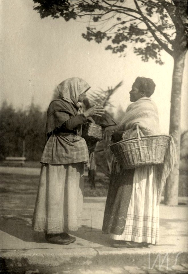 Duas mulheres conversando - Vincenzo Pastore