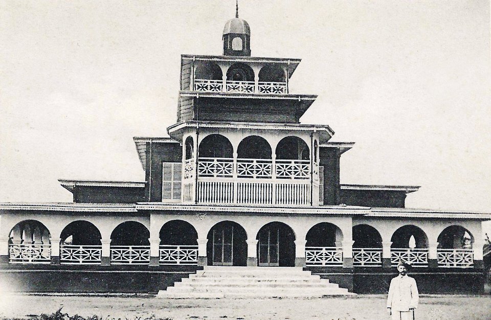 Duala-Palast von King Mango Bell (cropped)