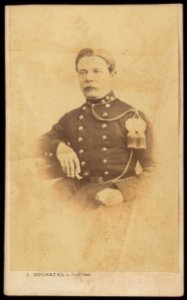 Duchatel, Louis - carte de visite, Gevignetteerd portret van een kapitein