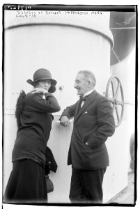 Duchess of Rutland & Harrington Mann LCCN2014718884