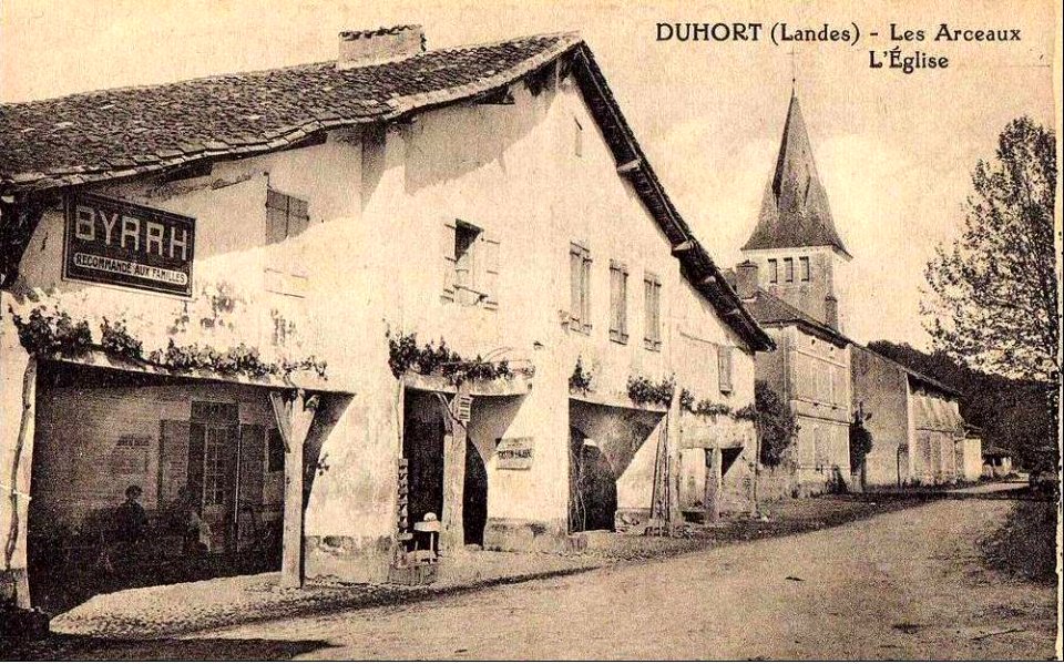 Duhort-Bachen (Landes) - Duhort arceaux et église