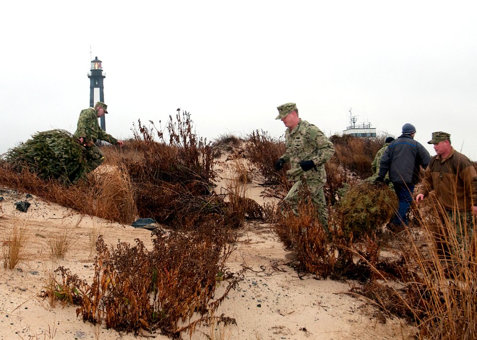 Dune preservation 130116-N-NL541-091