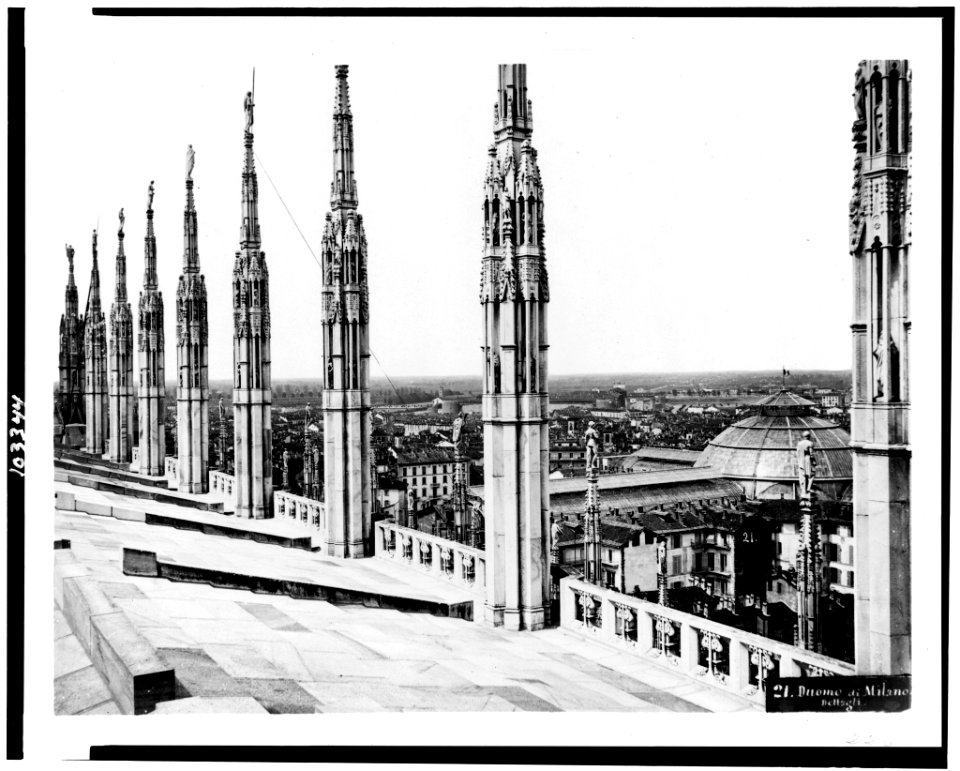 Duomo di Milano. Dettagli LCCN91732173