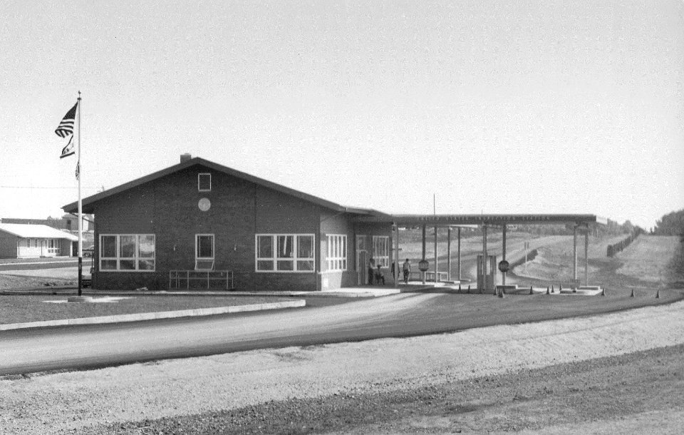 Dunseith ND border station