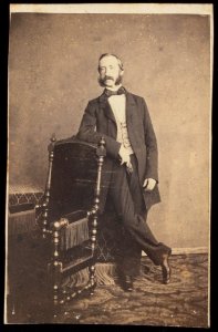 Dupont, Joseph - carte de visite, Portret van een man, staand