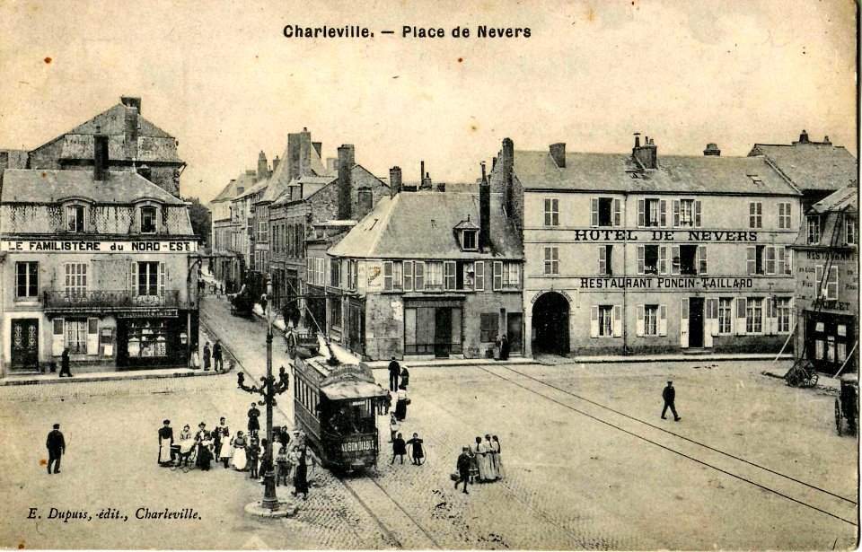 Dupuis - CHARLEVILLE - Place de Nevers