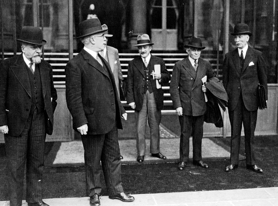 Durand, Godart, Queuille, Paul-Boncour, Renoult, 1932