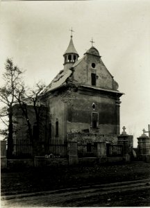 Durch eine Granate zerstörtes Dach der Kirche in Michalcze. (BildID 15430344)