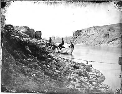 Dutch Gap Canal in 1865 - NARA - 524846