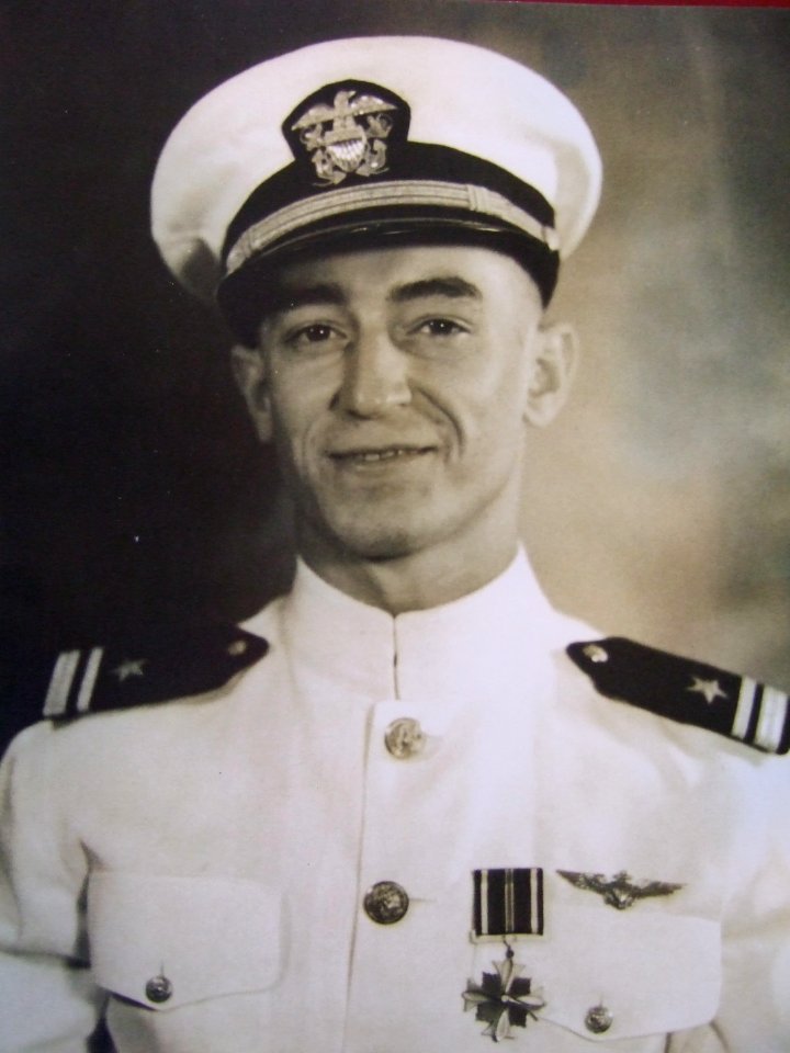 Dusty Kleiss with his Distinguished Flying Cross