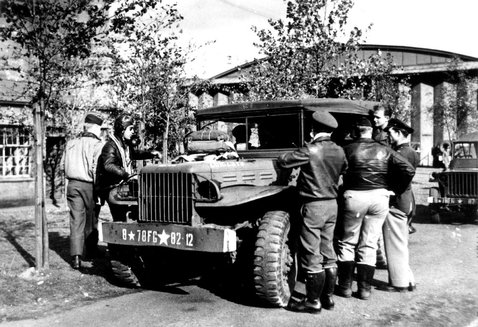 Duxford Aerodrome - 78th Fighter Group - Personnel with Truck