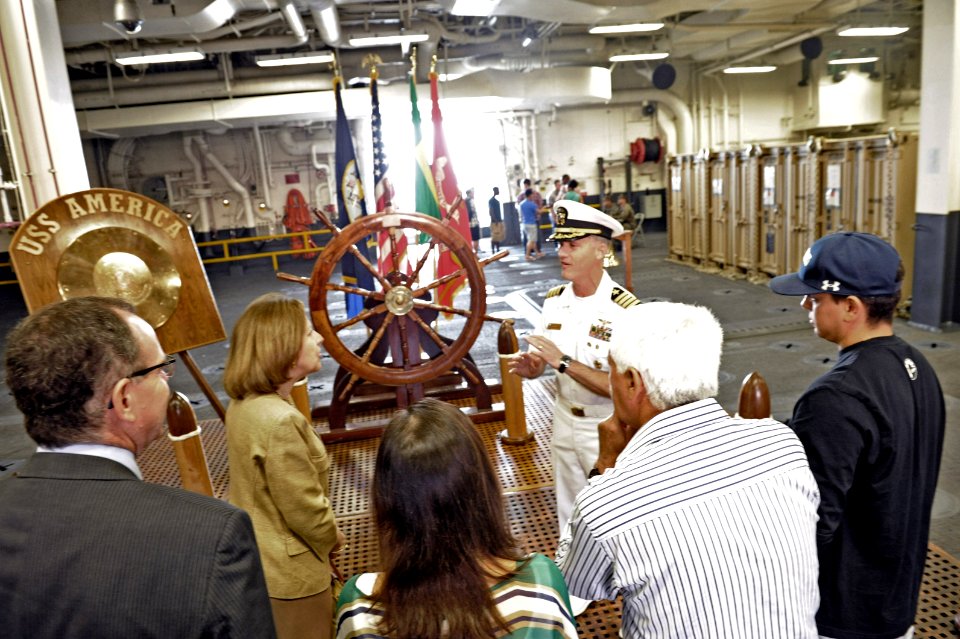 DV-general tours-planning meeting 140805-N-YB590-037