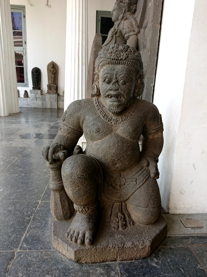 Dvarapala Statue 211