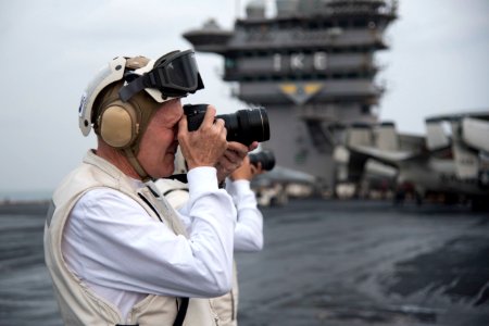 Dwight D. Eisenhower deployment 161124-N-KK394-715