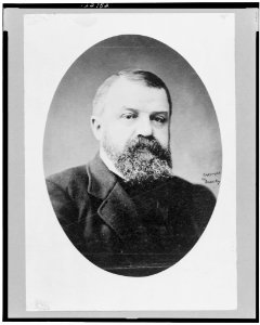 Dwight Lyman Moody, bust portrait, facing front LCCN99401105