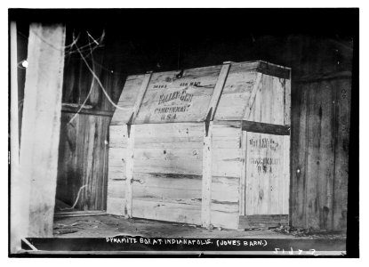 Dynamite box at Indianapolis, (Jones Barn) LCCN2014689142