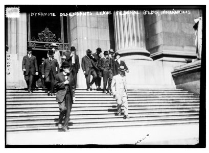 Dynamite defendants leave Federal Bldg. Indianapolis LCCN2014691949