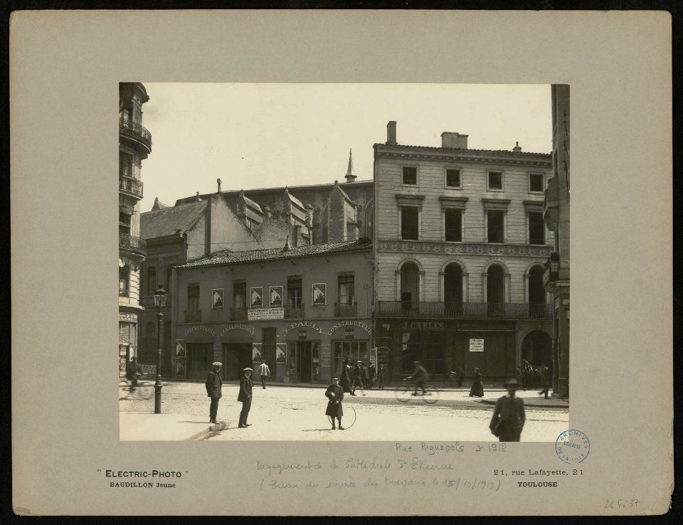 Dégagement de la Cathédrale Saint-Étienne, Rue Riguepels. - FRAC31555 26Fi37