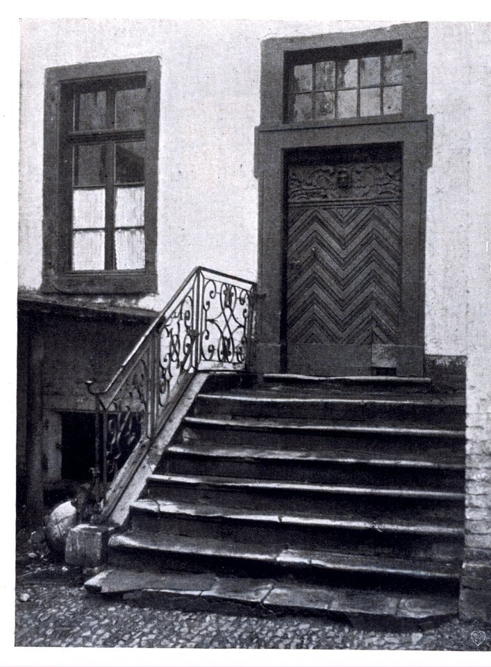 Düsseldorf, Citadellstraße 5, Tür im Hof