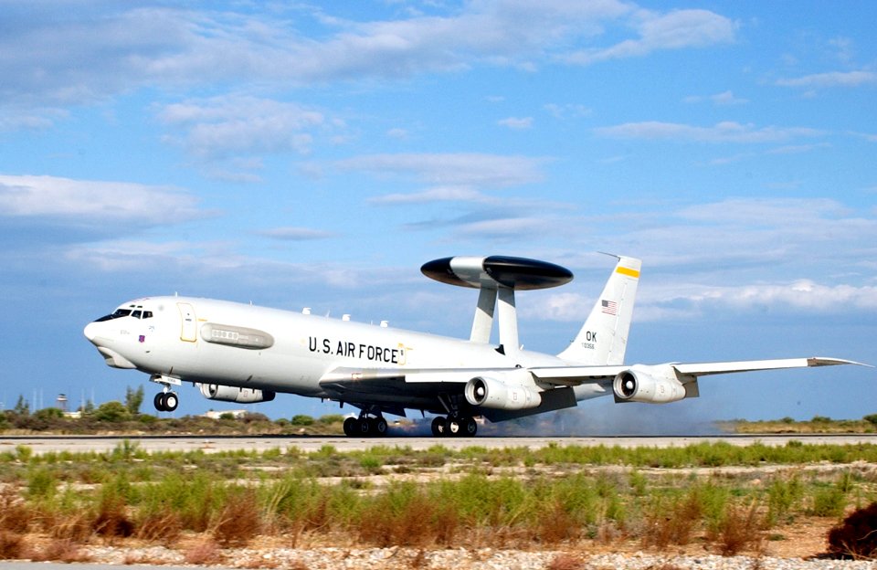 E-3 Sentry, Souda Bay - 021008-N-0780F-001