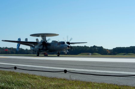 E-2D Advanced Hawkeye launch 141120-N-IG780-351