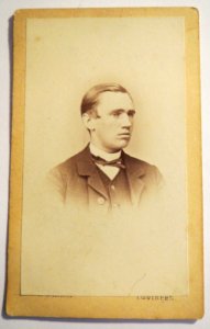 E. Oberreich (aus Rendsburg) als Medizin-Student in Tübingen, Foto von Paul Sinner, 1868