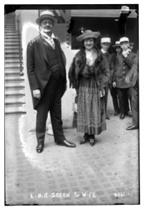 E.A.R. Green & wife LCCN2014705024
