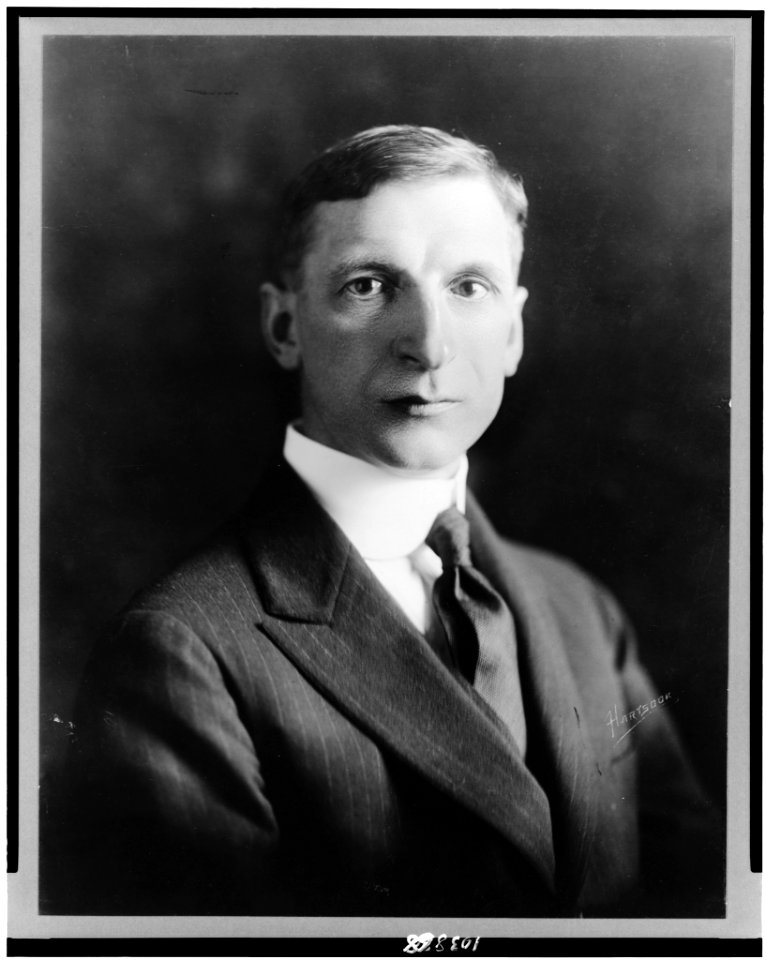 Eamon De Valera, head-and-shoulders portrait, facing slightly right LCCN91783099