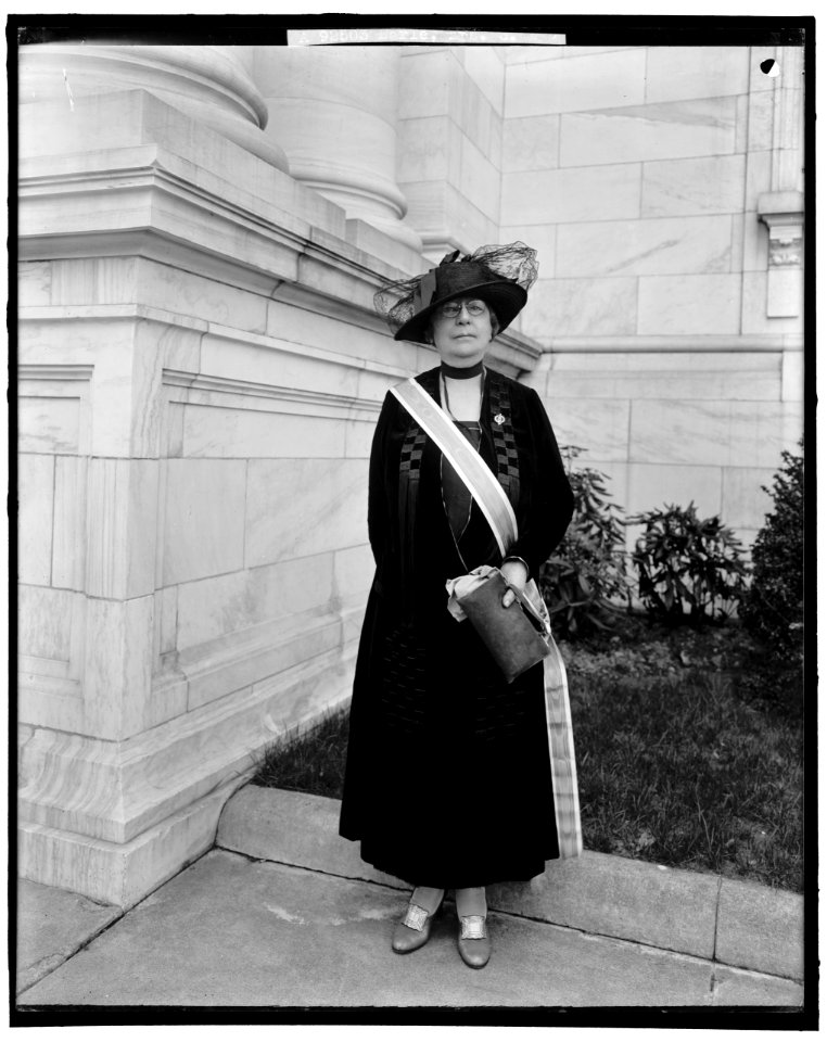 EARLE, S.W., MRS. LCCN2016861872