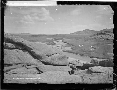 East from Independence Rock, Fort Ridge on right. View extends to upper end of Pathfinder Reservoir. Natrona County... - NARA - 516893
