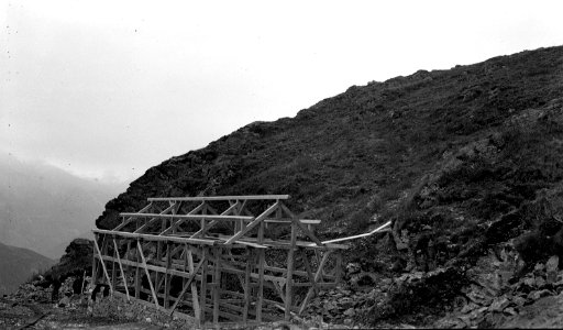 Genietruppen bauen eine Grenzschutzhütte - CH-BAR - 3236841