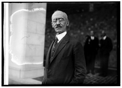 Genl. Enoch H. Crowder, 10-19-22 LCCN2016846813