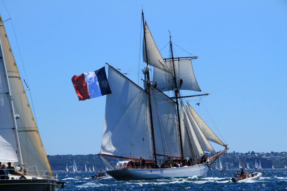 Sail ship yacht photo