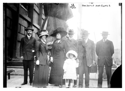 Geo. Gould and family LCCN2014688356