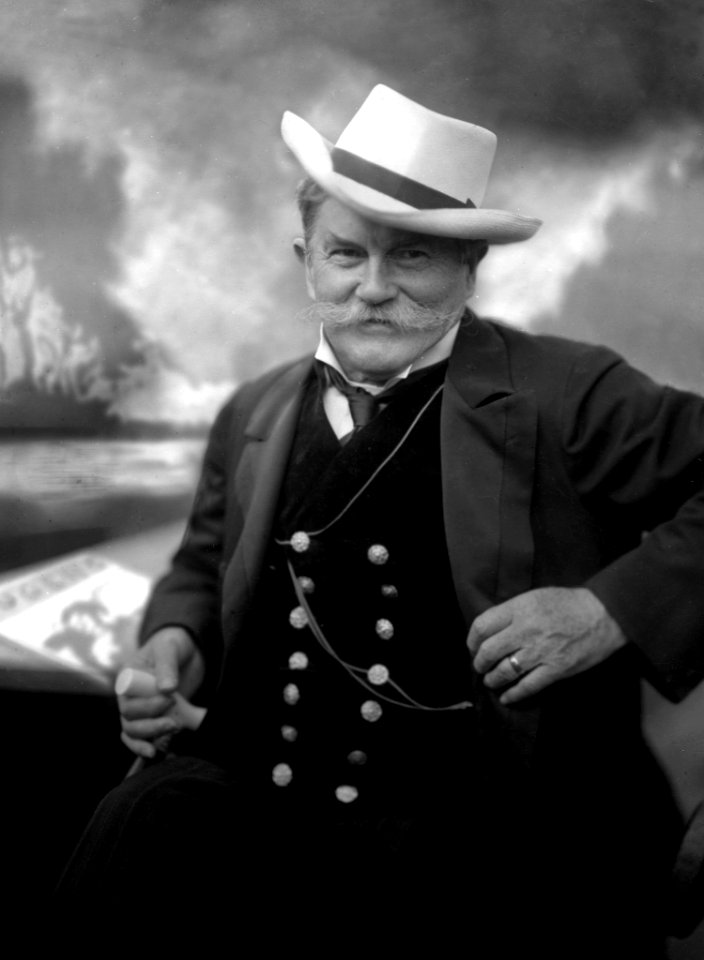 Georg Hirth c1916