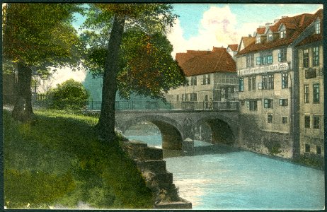 Georg Kugelmann PC 0126 Hannover. Partie an der Leinebrücke. Bildseite 1906 Blick von der Straße Am Marstall (Am Hohen Ufer) auf die Marstallbrücke (seit 2010 Martin-Neuffer-Brücke) Lange Straße Neue Straße