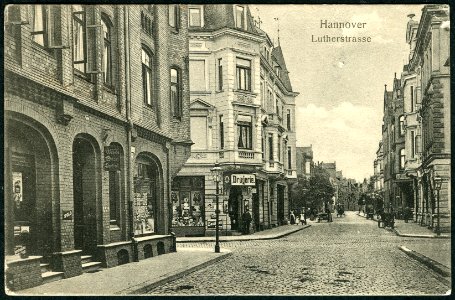 Georg Kugelmann PC 0626 Hannover, Lutherstraße, Bildseite Blick im Jahr 1907 wohl Ecke Die große Barlinge 39-16 in Richtung Südwest über die Seestraße in der Südstadt