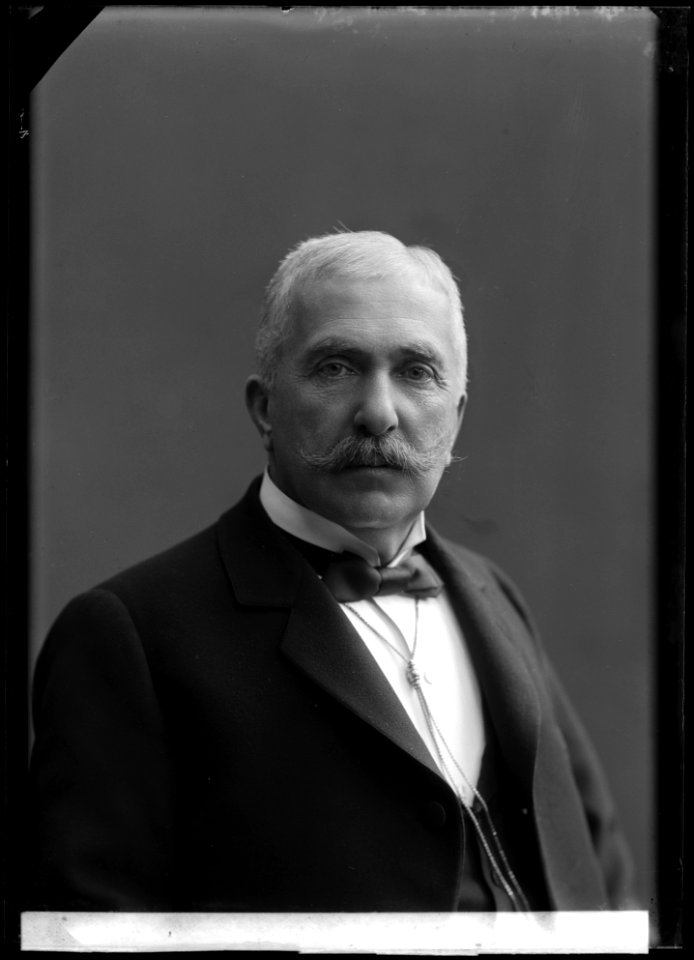 Georg Törnquist, actor, portrait 1907 - SMV - GT070