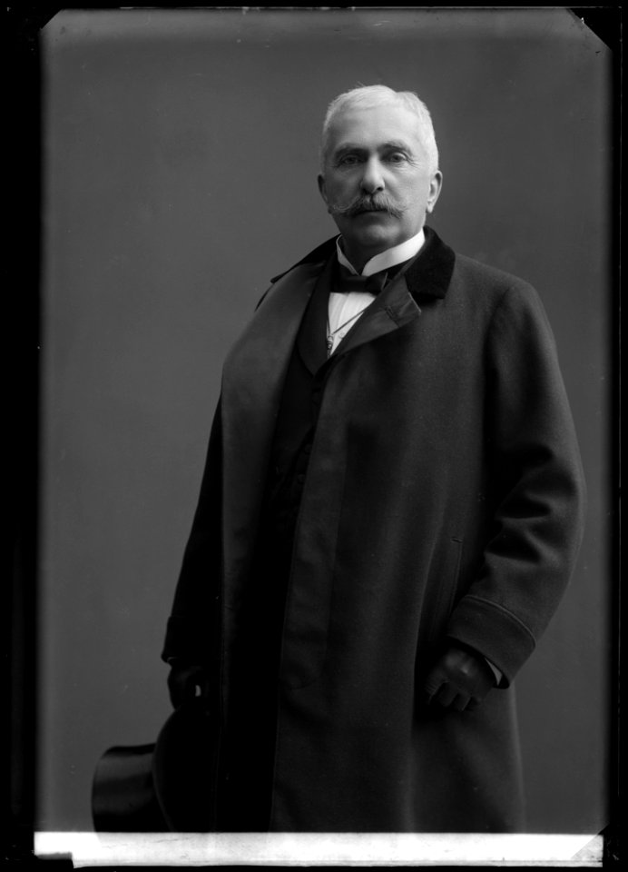 Georg Törnquist, actor, portrait 1907 - SMV - GT071