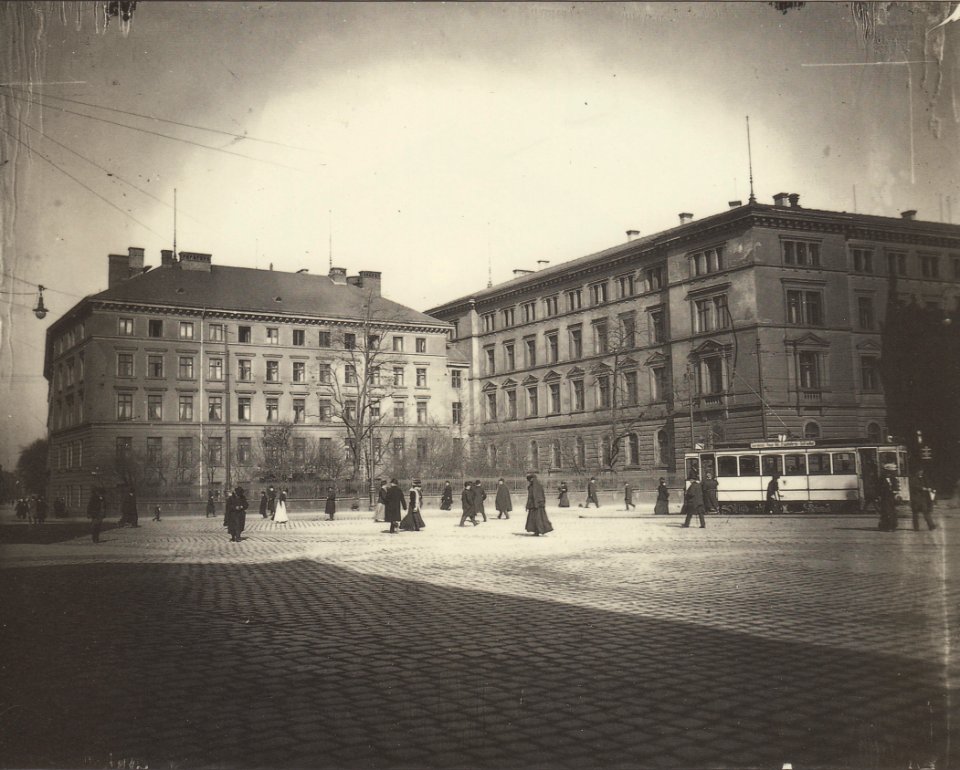 Georg-pettendorfer-nordseite-bahnhofplatz-1907