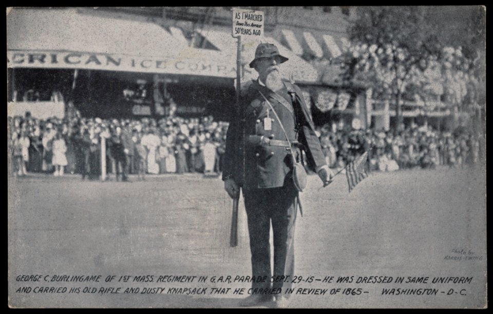 George C. (i.e. G.) Burlingame of 1st Mass. Regiment in G.A.R. parade of Sept. 29-15 - he was dressed in same uniform and carried his old rifle and dusty knapsack that he carried in review LCCN2017660643