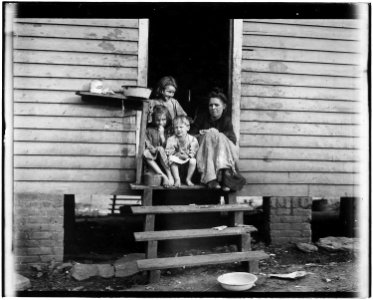 George Cross's home and some of the family. Sanitation below the average. Spartenburg, S.C. - NARA - 523542