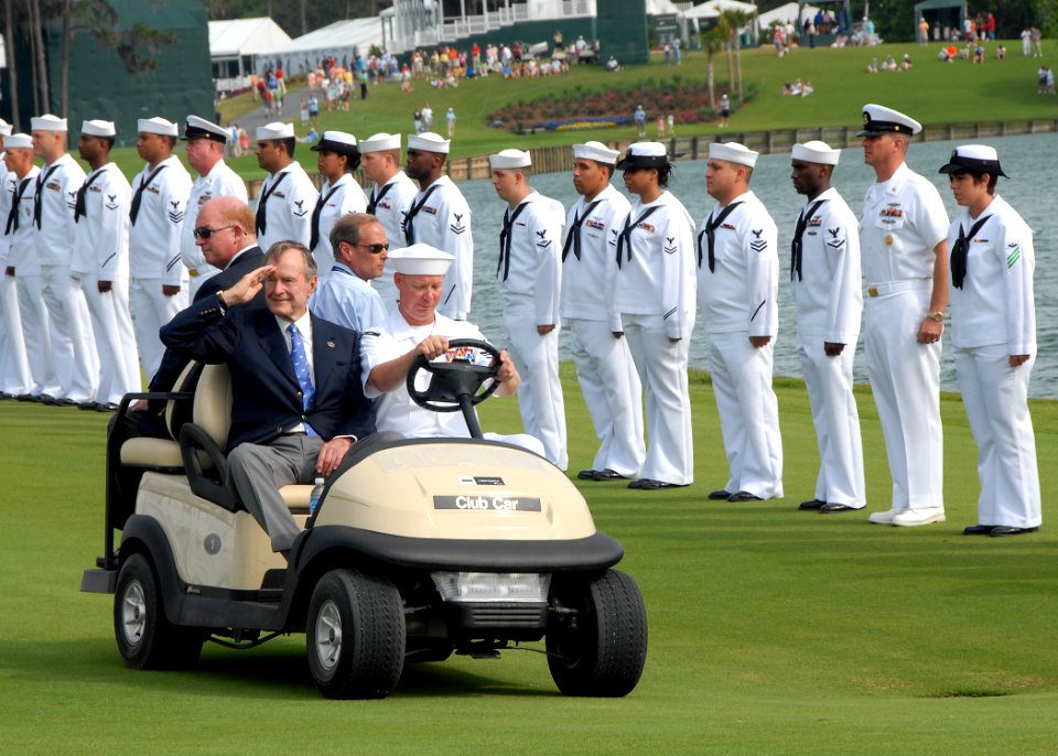 George H.W. Bush receives PGA Tour Lifetime Achievement Award 090506-N-DX615-130