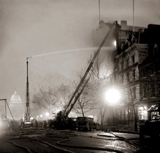 George J. Mueller Co. fire in 1925