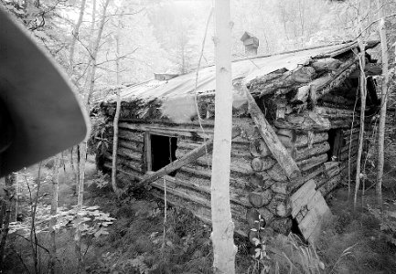 George McGregor Cabin photo