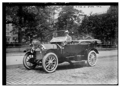 G.G.B. (i.e., George Grantham Bain) in Stutz LCCN2014696450