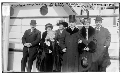 G.R. McLean (i.e., McLane) - Paula Van Dyke - Mrs. Hamilton Gibson - Terbius (i.e., Tertius) Van Dyke - Katrina Van Dyke - Dr. H. Van Dyke & wife LCCN2014703615
