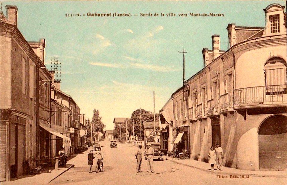 Gabarret (Landes) - route de Mont-de-Marsan 2