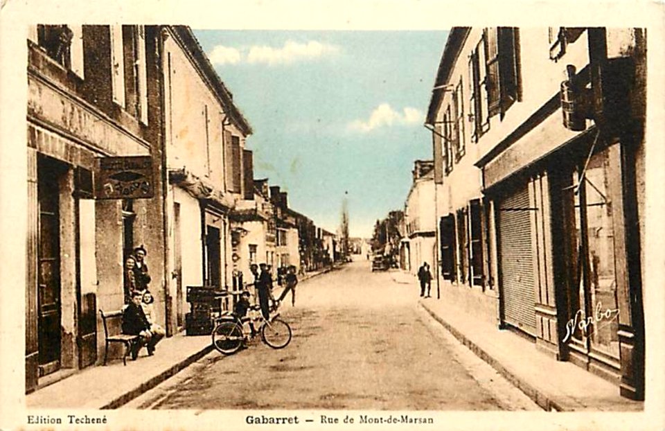 Gabarret (Landes) - rue de Mont-de-Marsan 1