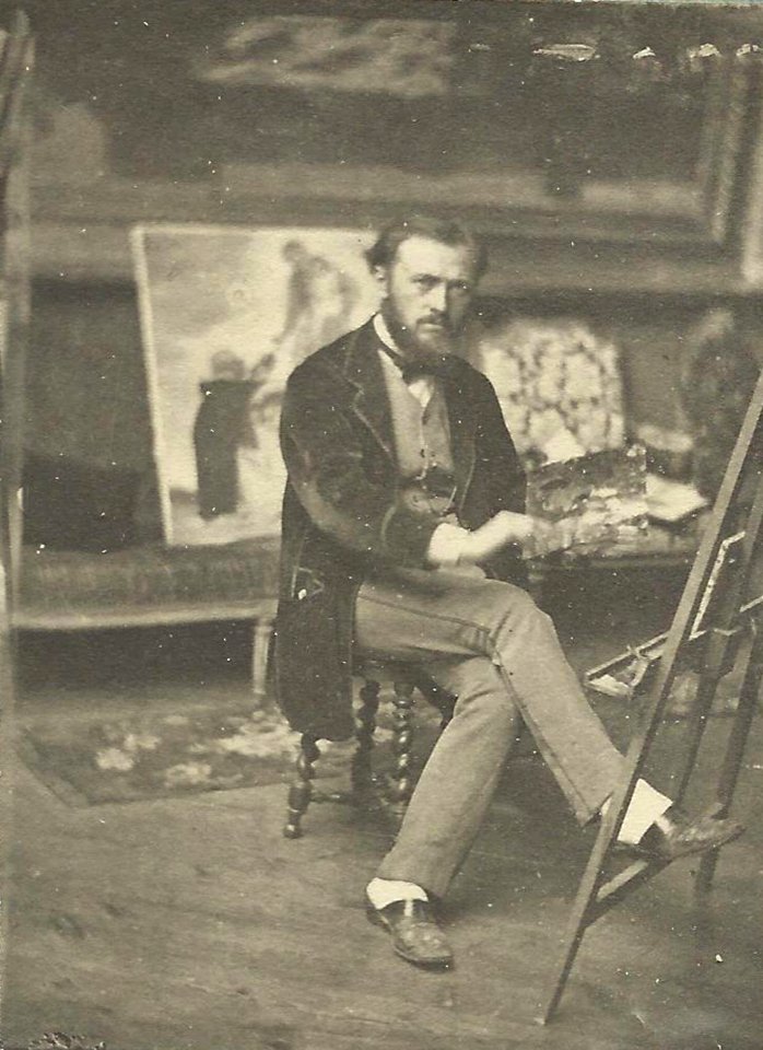 Gabriel Martin jeune dans son atelier (recadré)